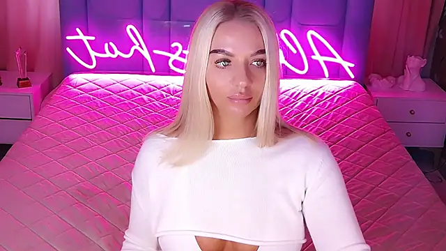 AllwaysHotJ's cam snapshot