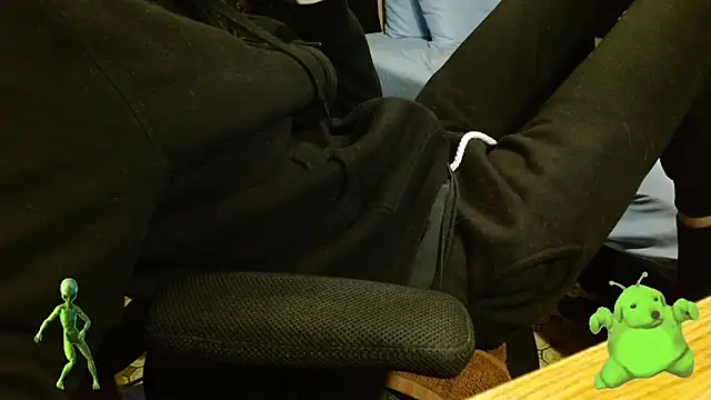 readytocome90's cam snapshot