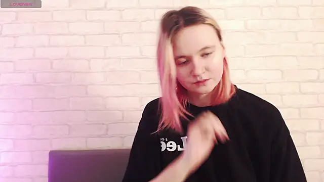 Ericha_Stone's cam snapshot