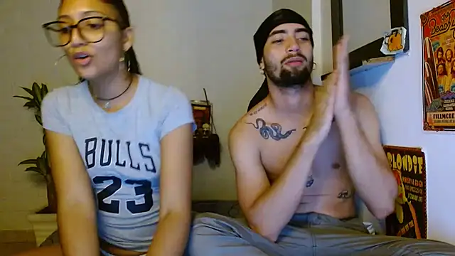 EmilyxAxel's cam snapshot