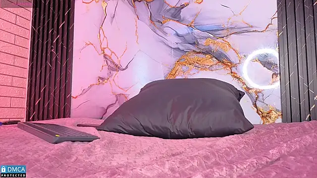 MaeveKuro's cam snapshot