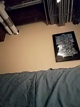 eatmeplease44's cam snapshot