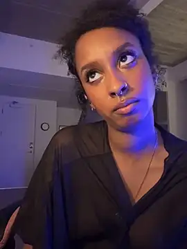 Your_Paris's cam snapshot