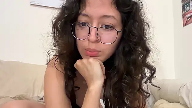 Alicatcua_ live sex cam