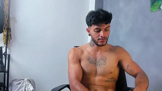 JuanBlade live sex cam