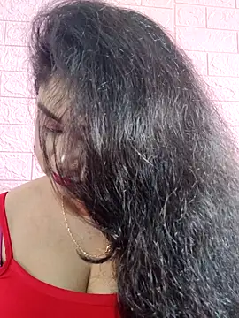 hornyriyanka live sex cam