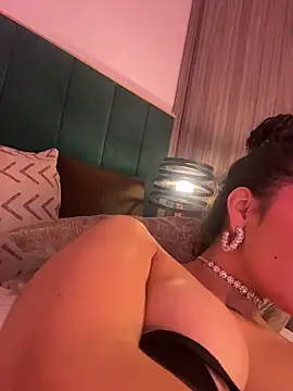 IrinaBlanc's cam snapshot