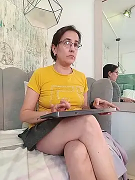 IsisBlake live sex cam