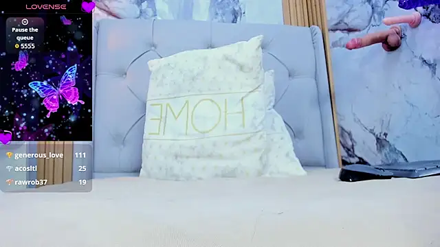 Isisleroy1's cam snapshot