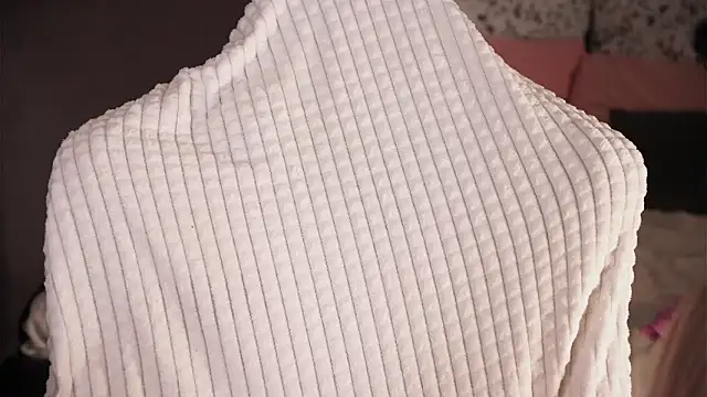 HollisBeckett's cam snapshot