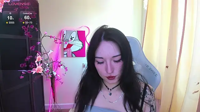 AliceeinWonderlanddd's cam snapshot