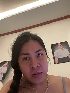 Tightwetholesxx's cam snapshot