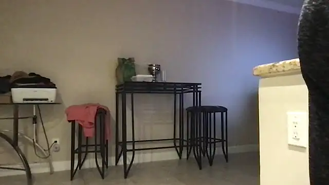 BigGuyMuscle live sex cam