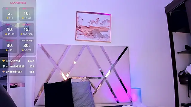 Lucia_velez's cam snapshot