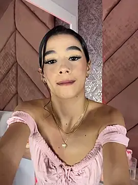 ChloeRosses's cam snapshot