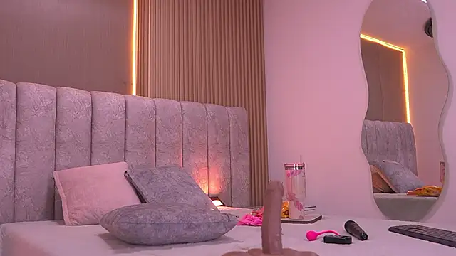 violeta_aroca's cam snapshot