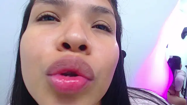 BearishMajor's cam snapshot