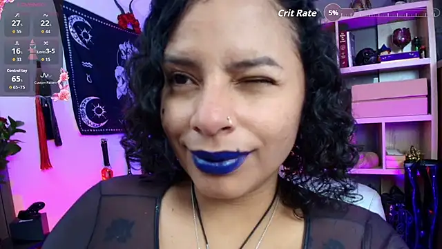 saralovens's cam snapshot