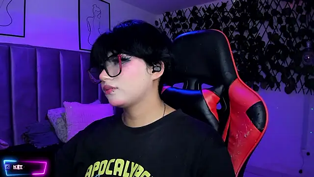 Kitty_Gang's cam snapshot