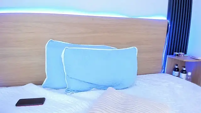 Samantha_luv_'s cam snapshot