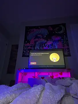 Cutiepiespanks's cam snapshot