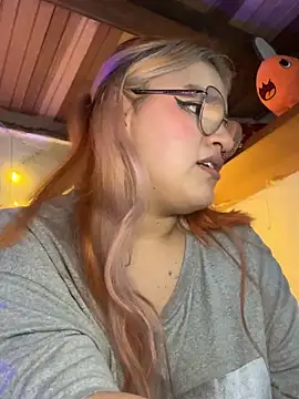 Sophia_Weest99's cam snapshot