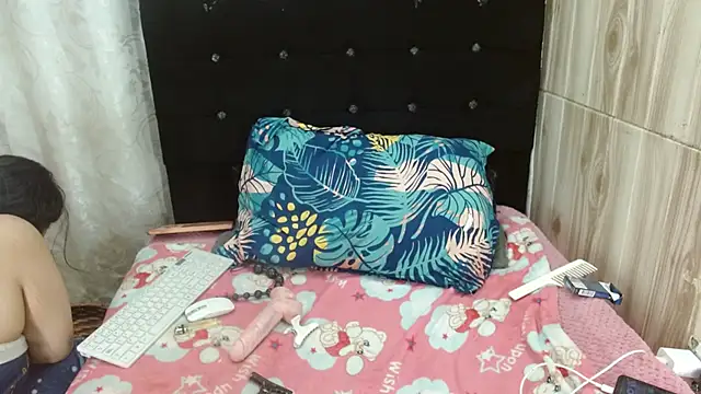 Camil4_milf_1's cam snapshot