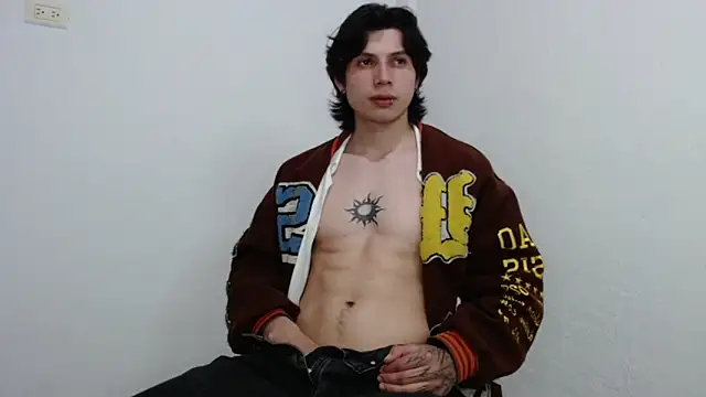 pervertsteens3's cam snapshot