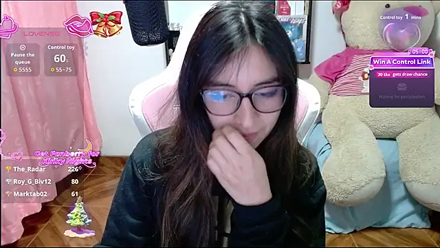 Maggie_Fox3's cam snapshot