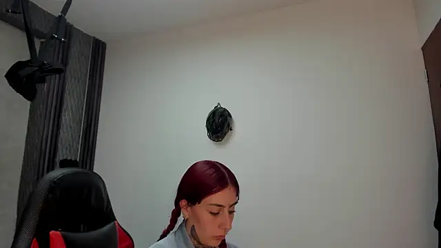 selene_red_'s cam snapshot