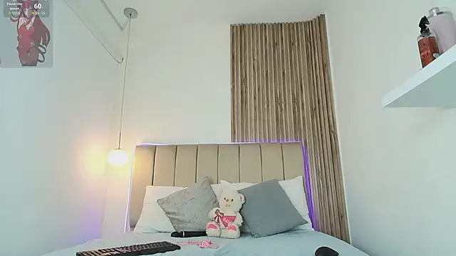 Alisson_Owen's cam snapshot