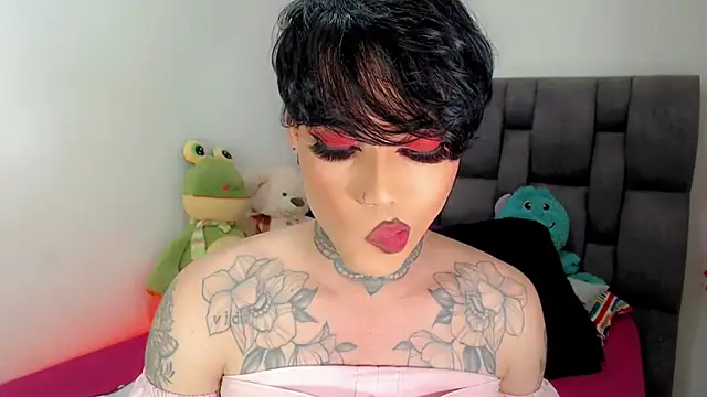 little_star_porn's cam snapshot