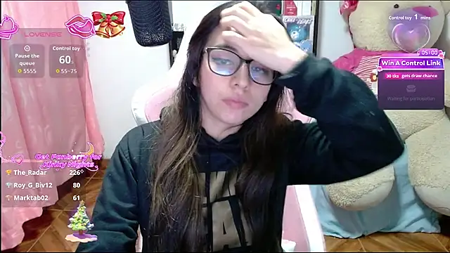 Maggie_Fox3's cam snapshot