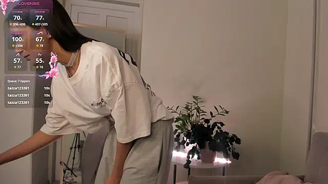 Lillie_Miller's cam snapshot