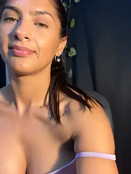 chicachocolate01's cam snapshot