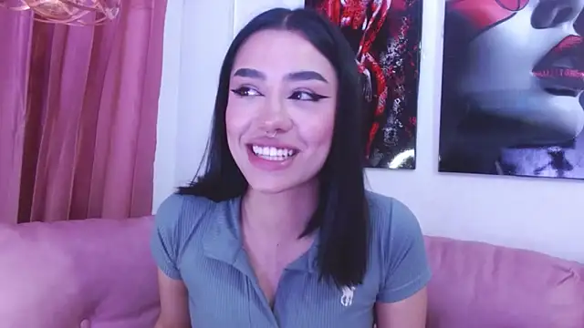 tael_novacs's cam snapshot