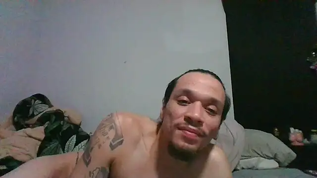 BlueCollarCouple's cam snapshot