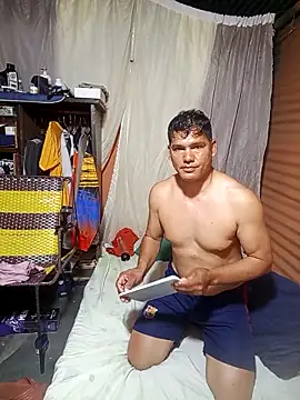 Franklin111230 live sex cam