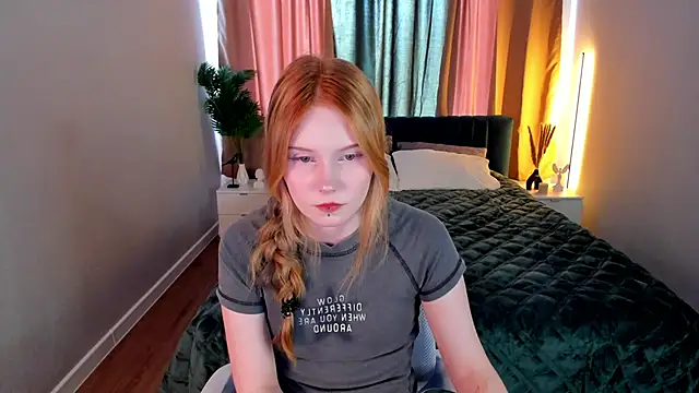 Julia_Anis's cam snapshot