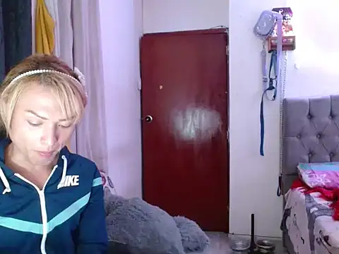 skarleth_hot21 live sex cam