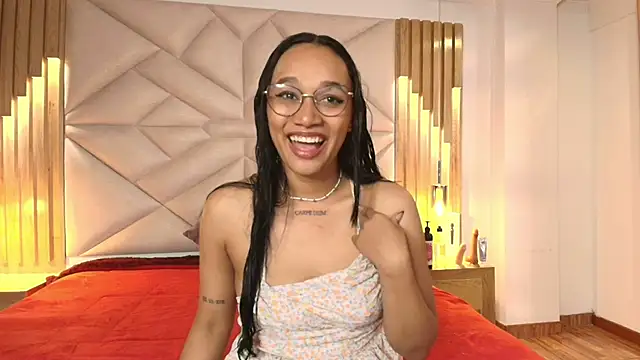 coraline_vera's cam snapshot