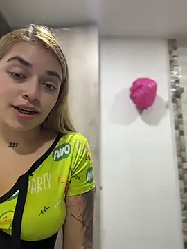 JoselinFlower_'s cam snapshot