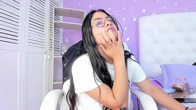 scarlette_15_'s cam snapshot