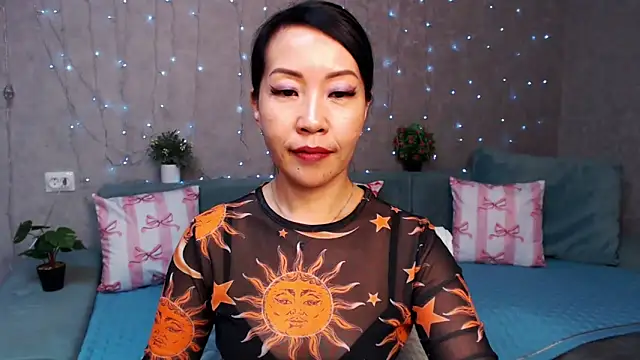 LiaPak's cam snapshot