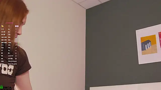 SaraHearts's cam snapshot