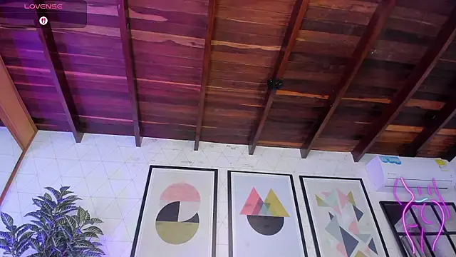 MiaKay1's cam snapshot