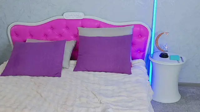 Barbie_Kris__'s cam snapshot