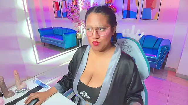 Alondra_gomexxx's cam snapshot