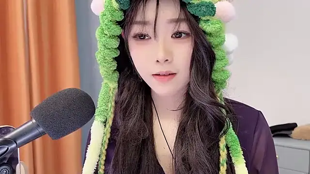 smalldaisy's cam snapshot