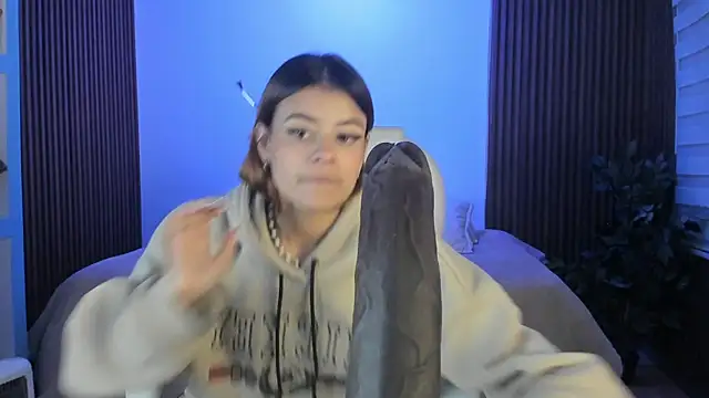 Antonella_Torres2's cam snapshot